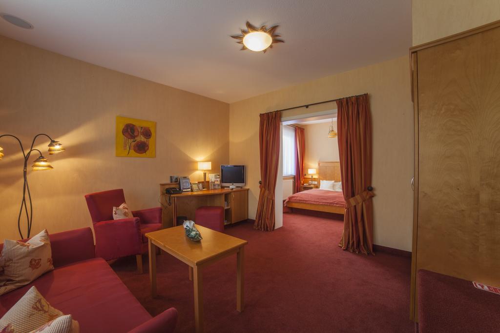 Hotel Backenkoehler Ganderkesee Exterior foto